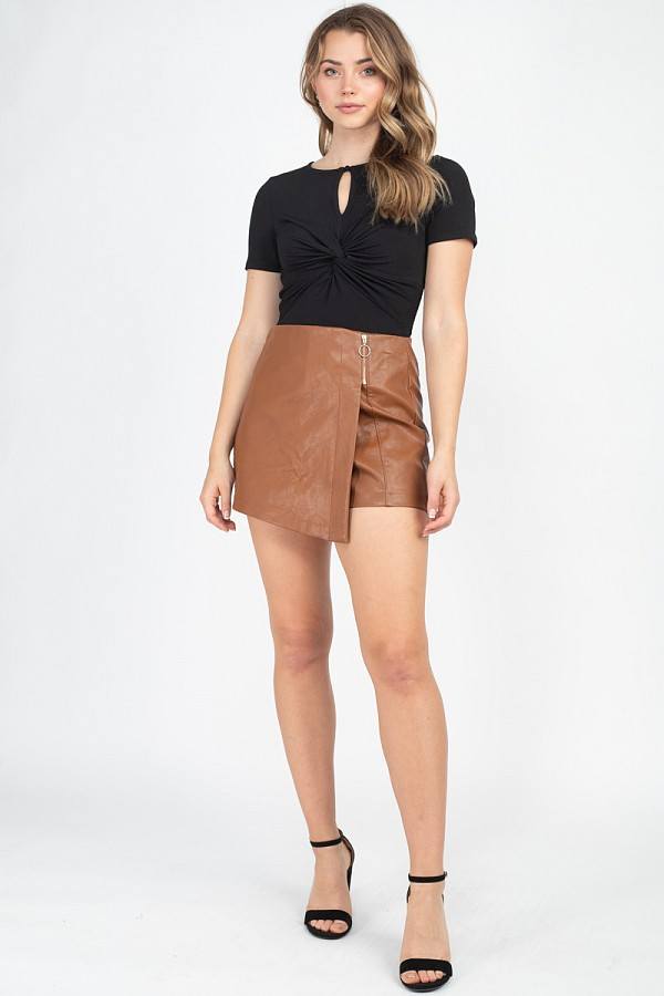Zipper Trim Sheeny Skirt